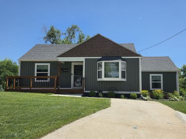 841 PALMER Street, OAKLAND, IA 51560