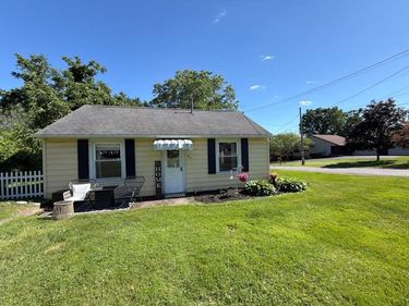 357 Lowden Point Road, Rochester, NY 14612