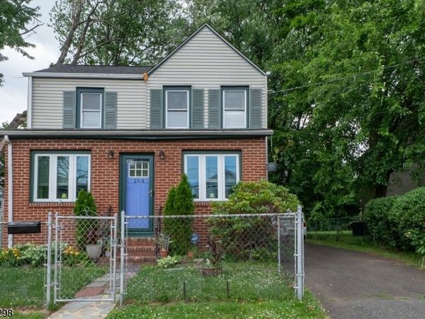 204 Vine St, Roselle, NJ 07203