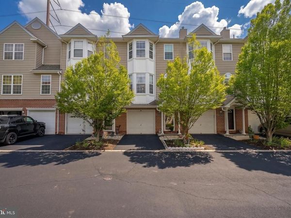3 CAMERON COURT , ROYERSFORD, PA 19468