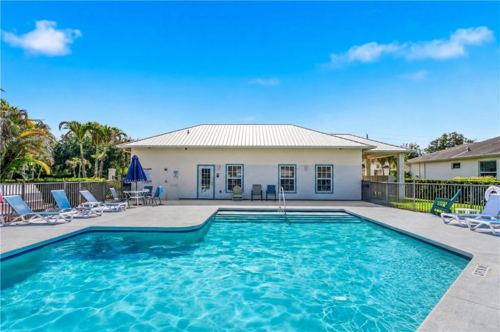 1868 Red Oak Terrace, Vero Beach, FL 32966 Photo