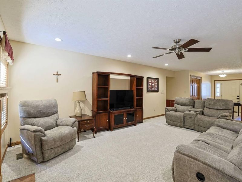 304 Chinkapin Court, Englewood, OH 45322 Photo 10
