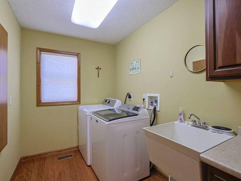 304 Chinkapin Court, Englewood, OH 45322 Photo 31