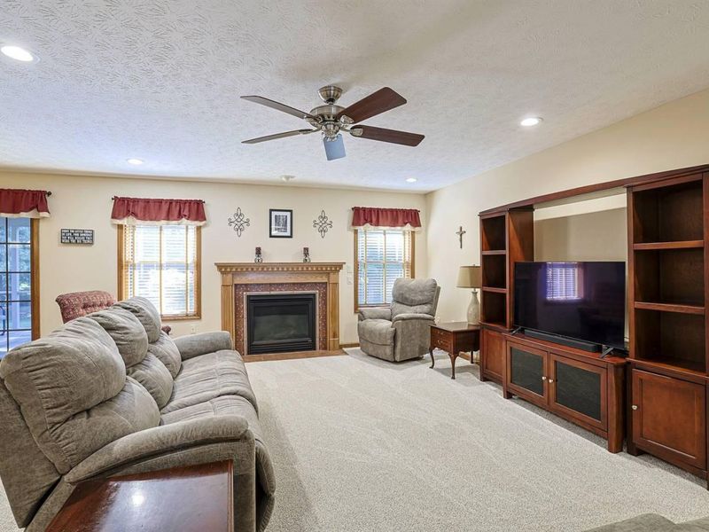 304 Chinkapin Court, Englewood, OH 45322 Photo 8