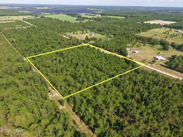 6048 Glenmore Court , Marianna, FL 32446