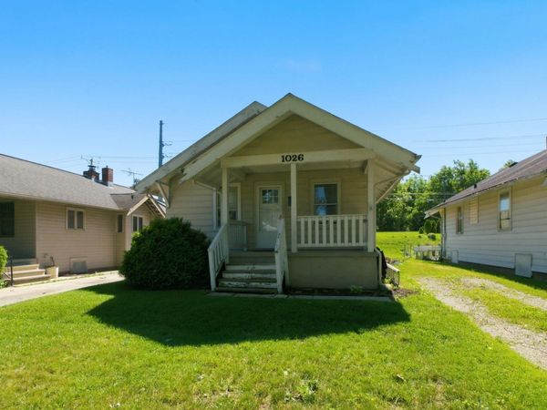 1026 Pemberton Drive, Fort Wayne, IN 46805