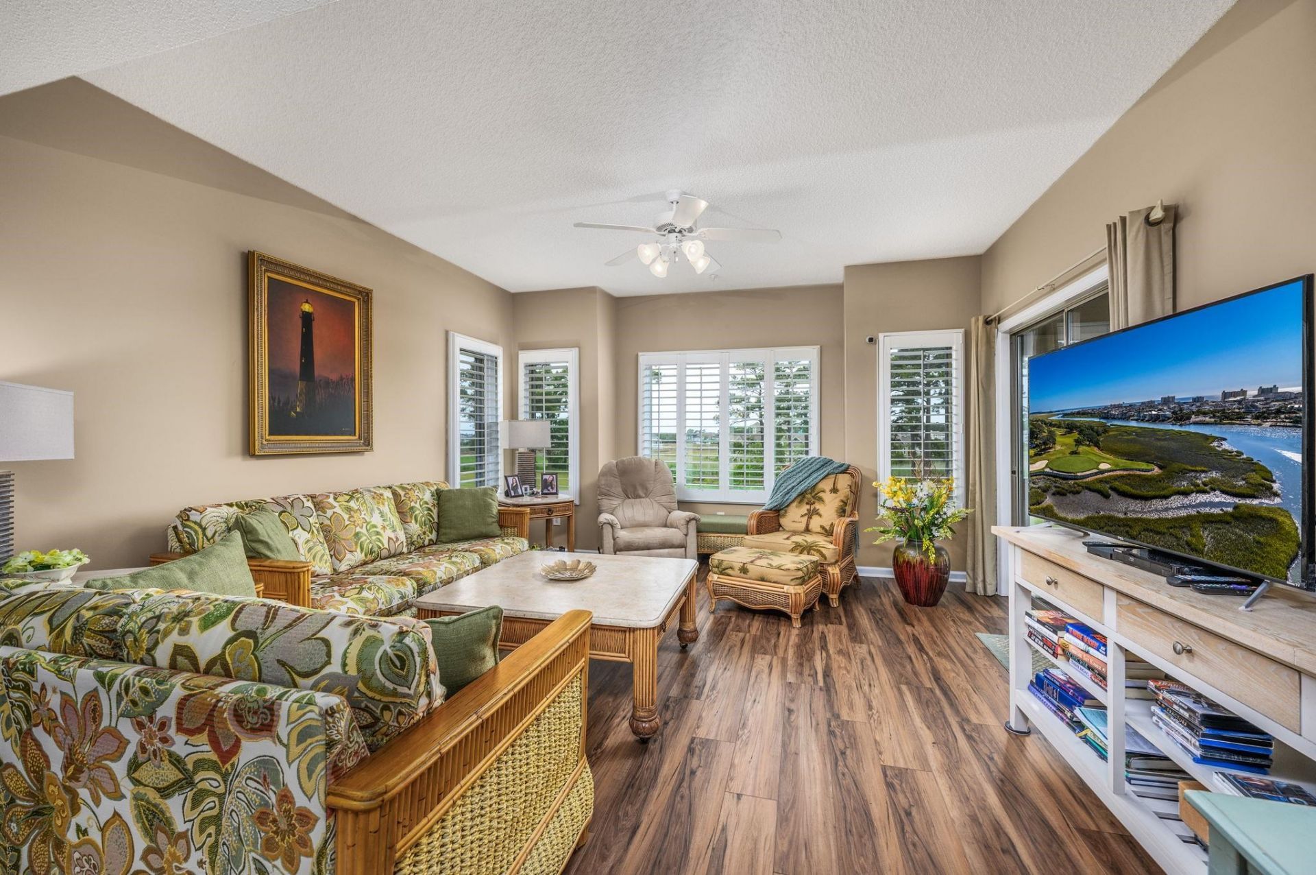1551 Spinnaker Dr.  Photo 14