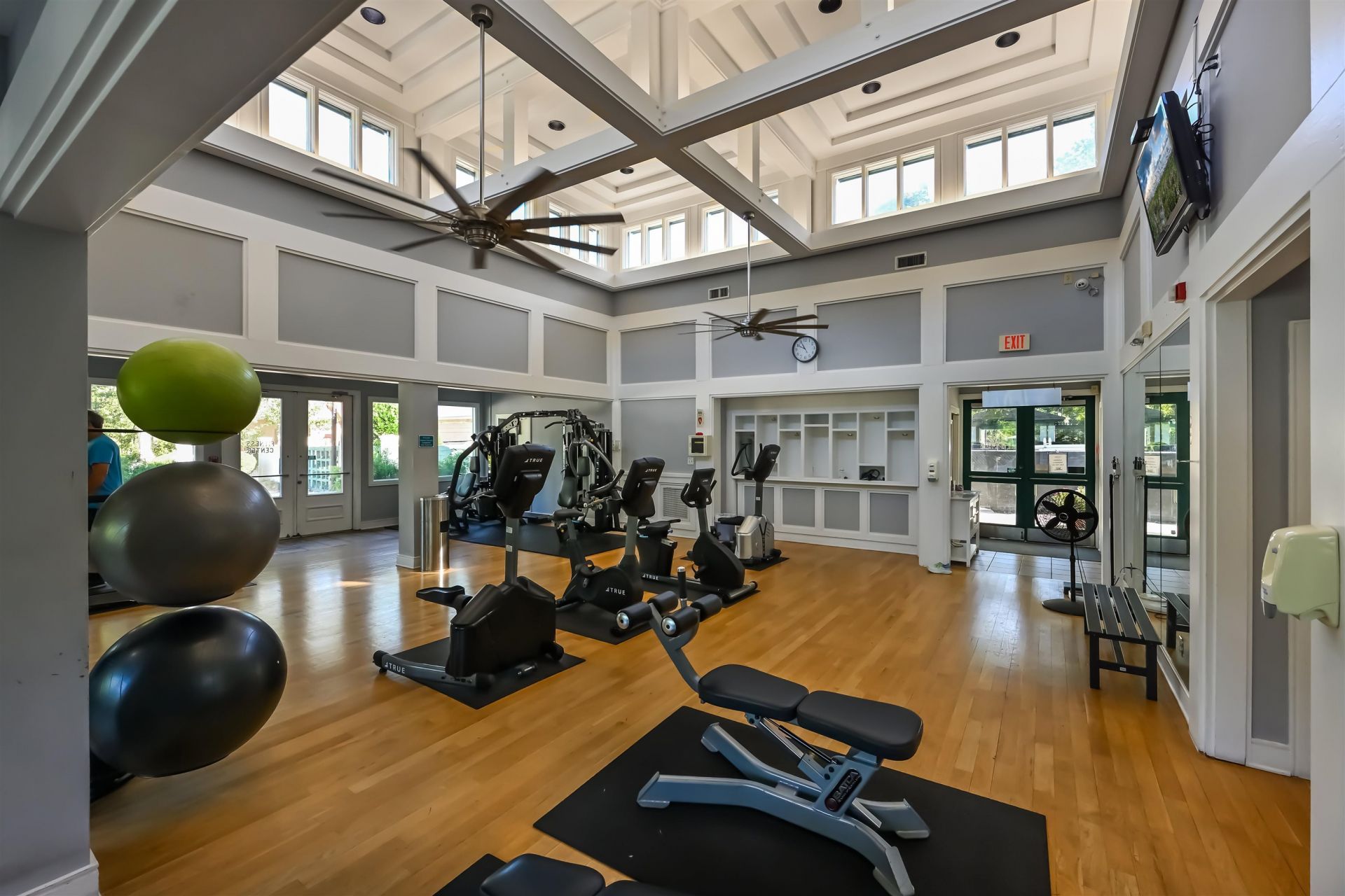 1551 Spinnaker Dr.  Photo 37