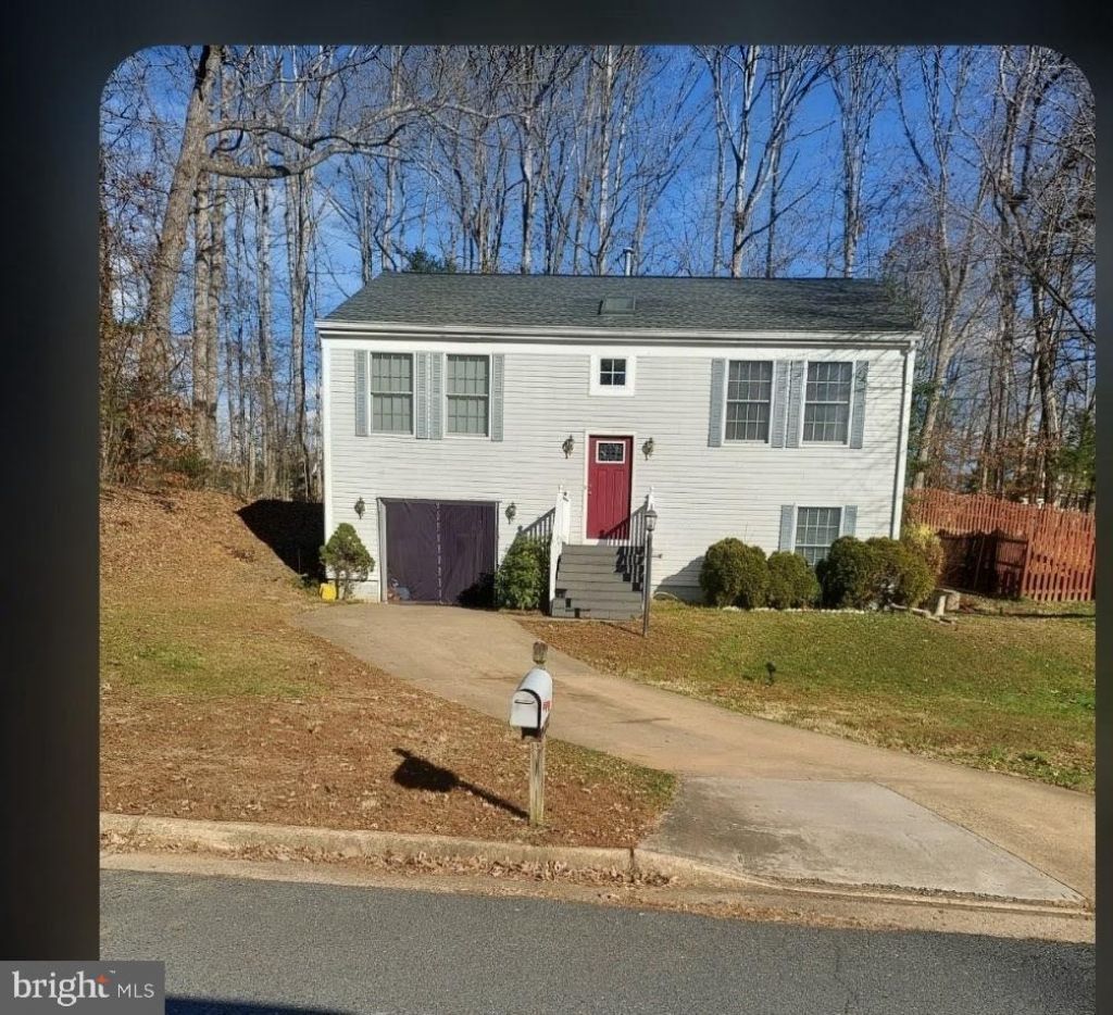 14 Glendale Drive , Stafford, VA 22556 Main Photo