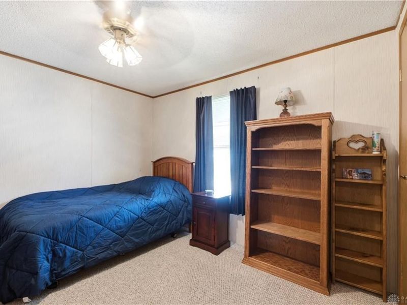 225 Heather Lane, Fairborn, OH 45324 Photo 9