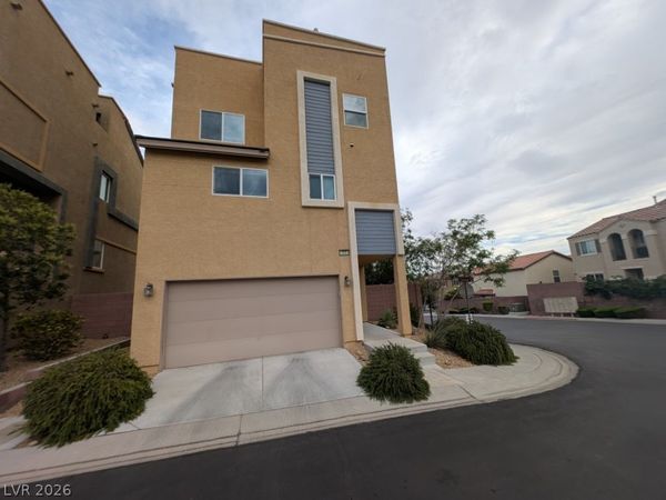 10553 Shiny Skies Drive, Las Vegas, NV 89129