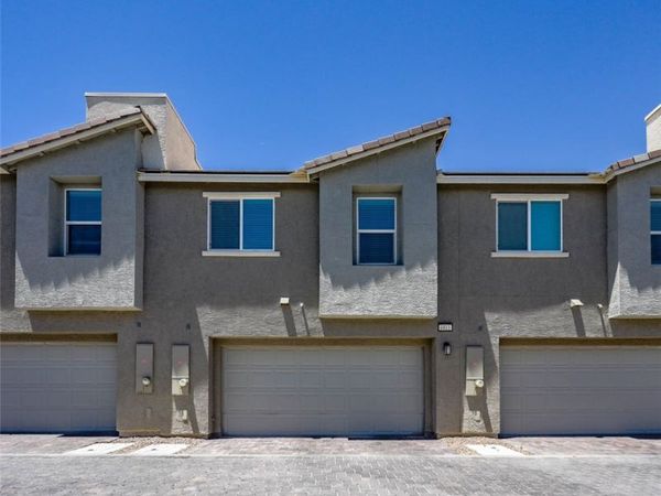 6811 Dark Gunmetal Court, North Las Vegas, NV 89086