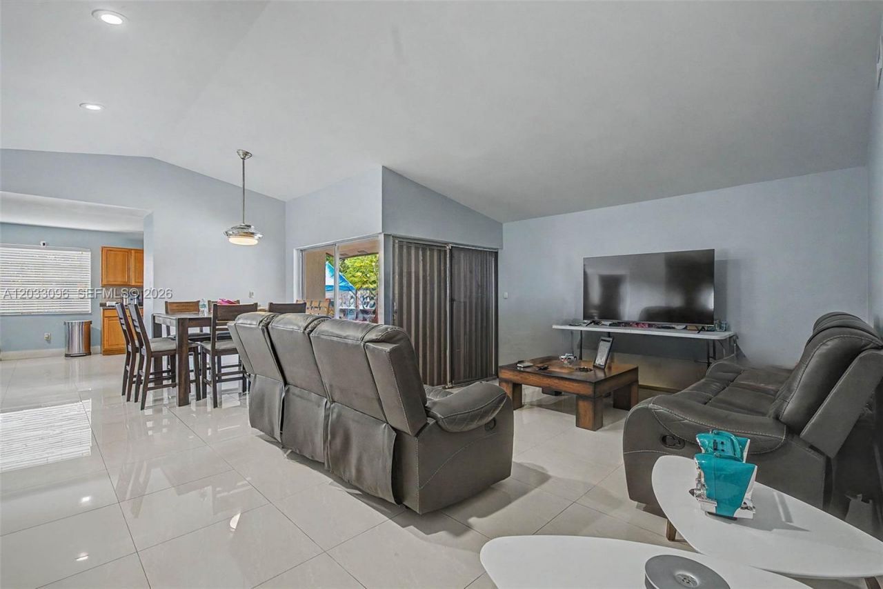 1475 NW 19 St , Homestead, FL 33030 Photo