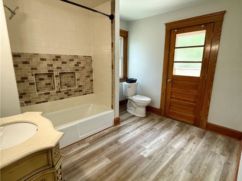 1650 Elbur Avenue, Lakewood, OH 44107 Photo 24