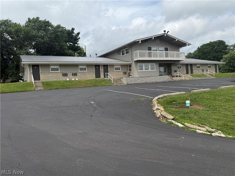 6405 Glenn Highway, Cambridge, OH 43725 Photo 1