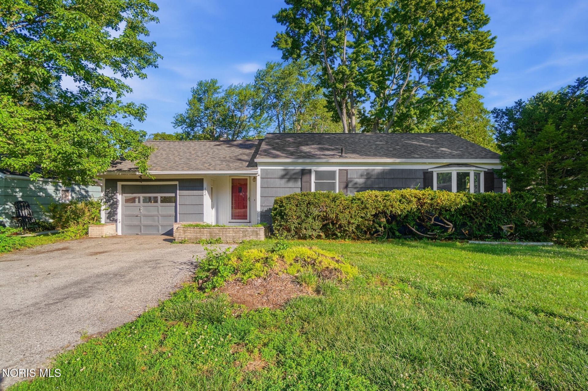544 Clarion Avenue, Holland, OH 43528 Main Photo
