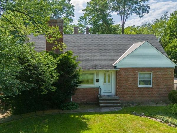 2140 Lamberton Road , Cleveland Heights, OH 44118