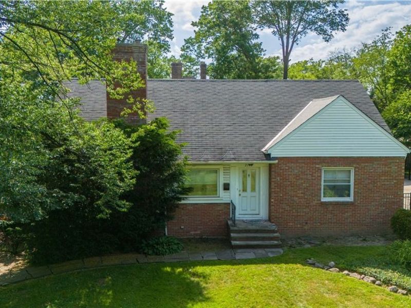 2140 Lamberton Road, Cleveland Heights, OH 44118 Photo 1