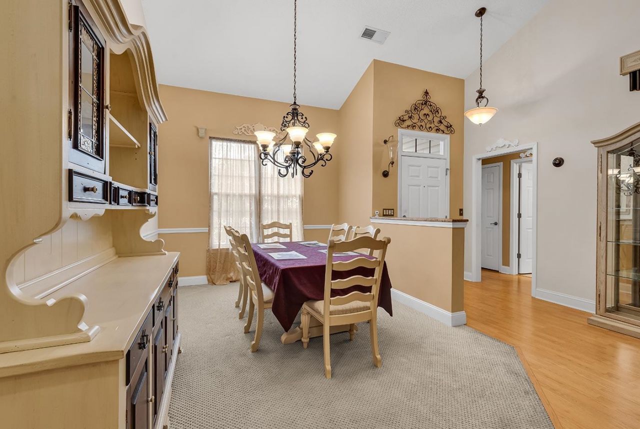 209 Candlewood Dr. Photo 12