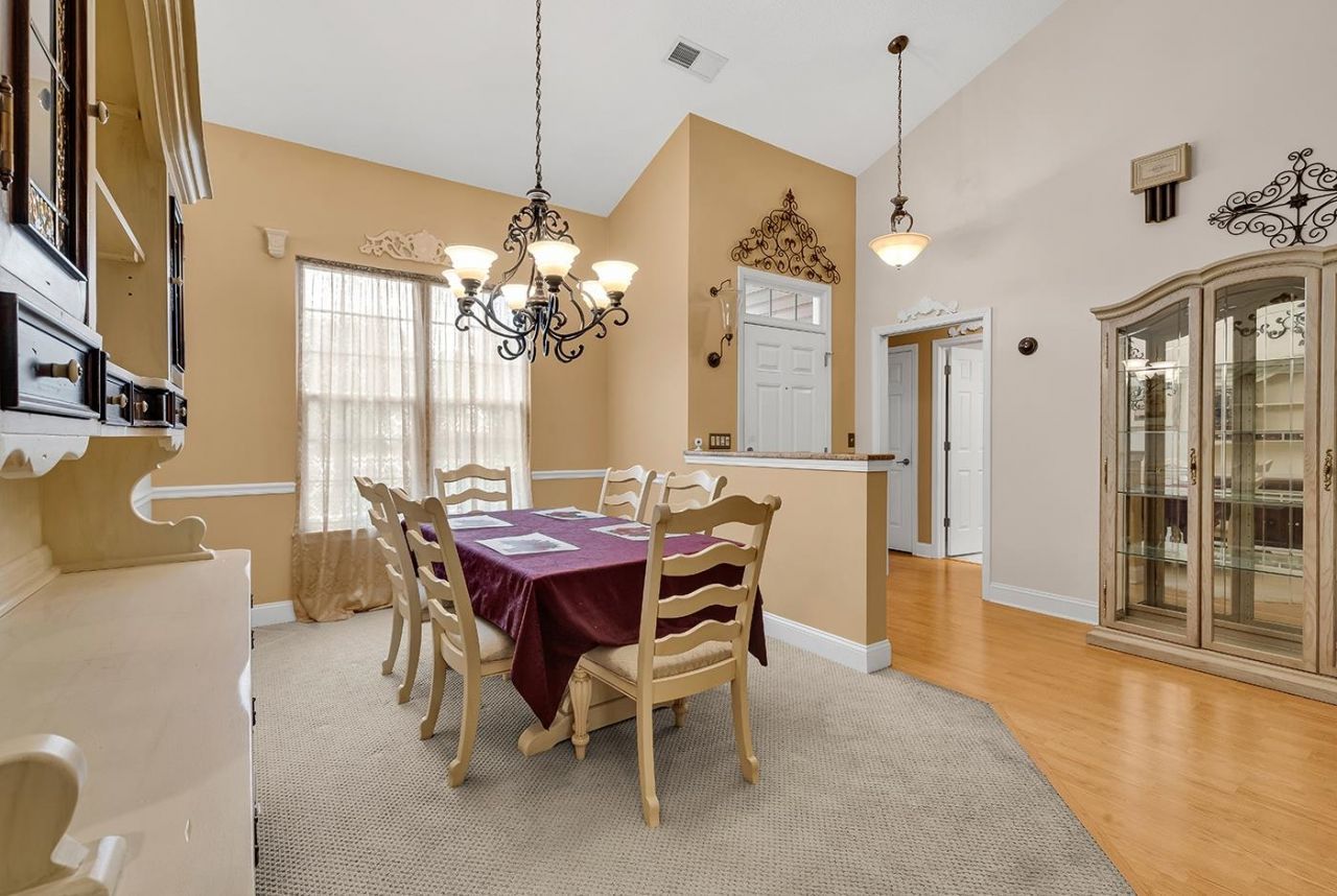 209 Candlewood Dr. Photo 14