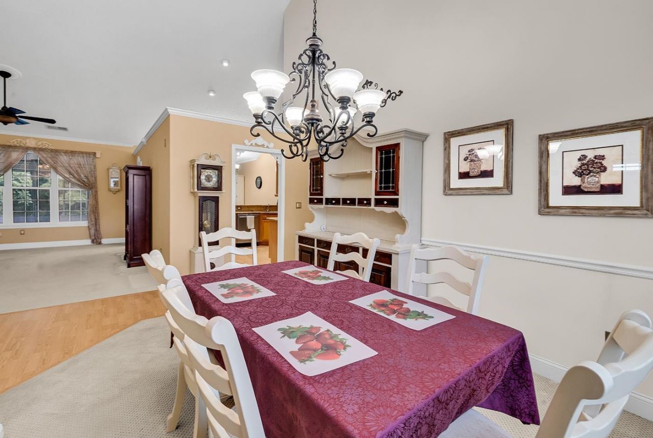 209 Candlewood Dr. Photo 15