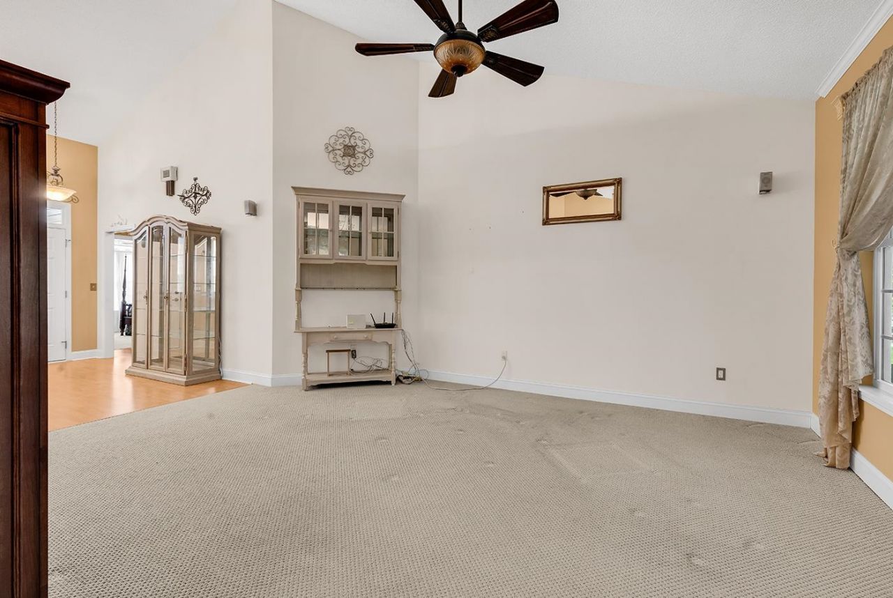 209 Candlewood Dr. Photo 22