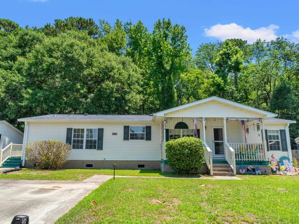 527 Grapevine St. , Myrtle Beach, SC 29579