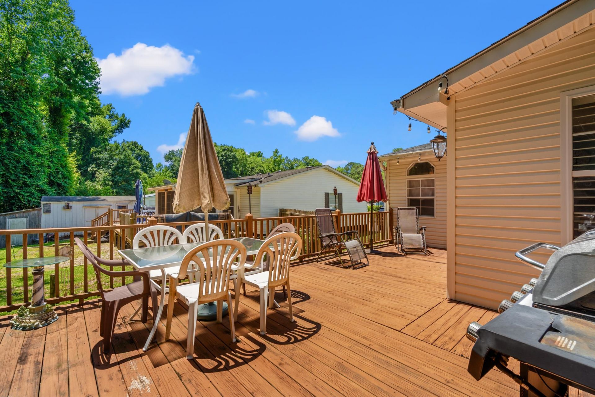 527 Grapevine St.  Photo 14