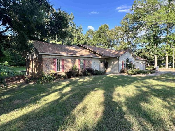 721 Kirkwood , Star City, AR 71667