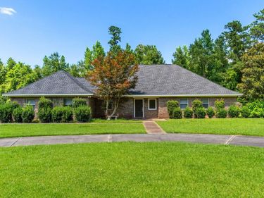 1078 Poplar, Hattiesburg, MS 39401