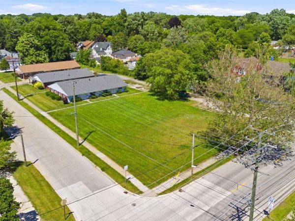 61 Floral Avenue , Mt. Clemens, MI 48043