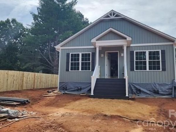 405 Falls Avenue, Granite Falls, NC 28630