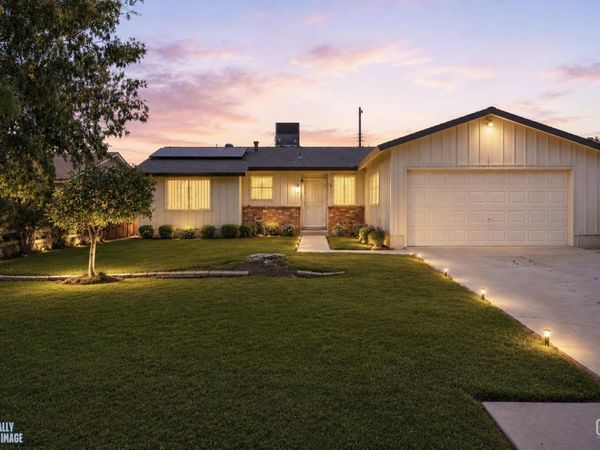 2804 Pomona Street, Bakersfield, CA 93305