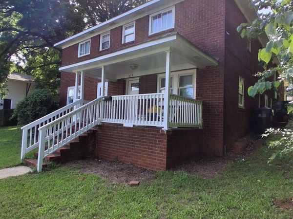 912 Berryhill Road , Charlotte, NC 28208