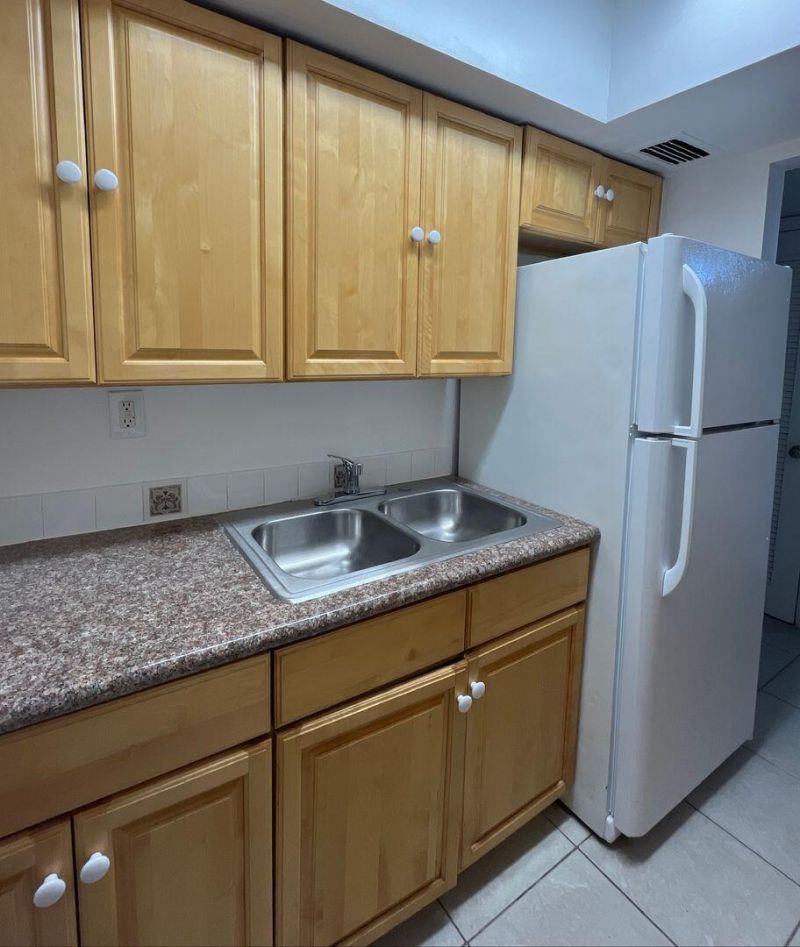 515 S Sequoia Drive, Unit 105, West Palm Beach, FL 33409 Photo