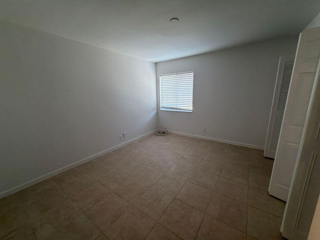 515 S Sequoia Drive, Unit 212, West Palm Beach, FL 33409 Photo