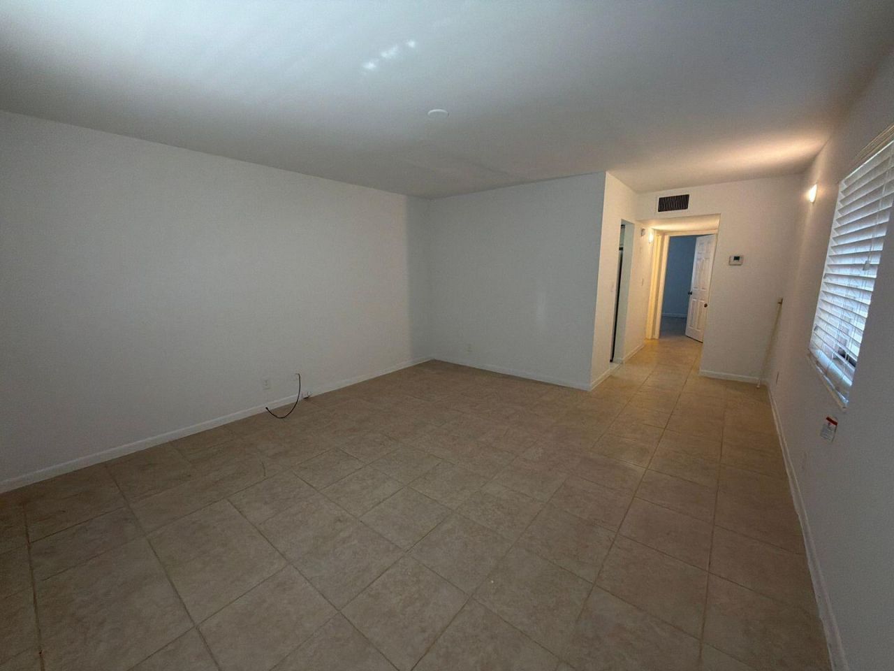 515 S Sequoia Drive, Unit 212, West Palm Beach, FL 33409 Photo