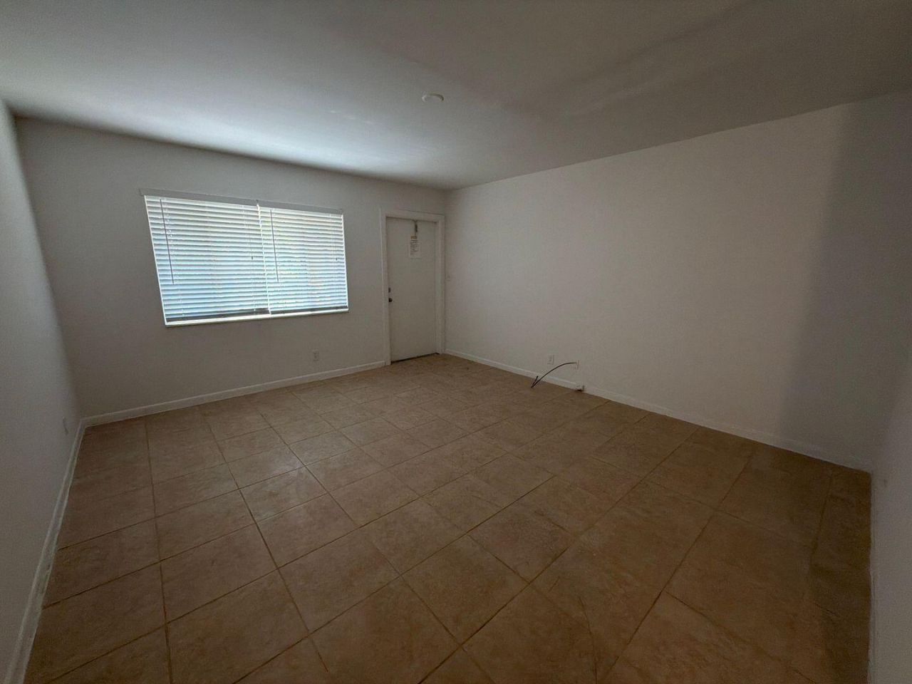 515 S Sequoia Drive, Unit 212, West Palm Beach, FL 33409 Photo