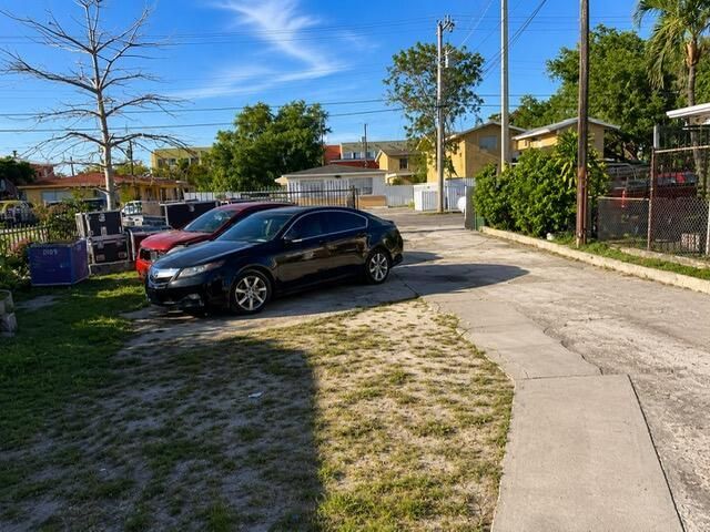 1850 NW 35th Street, Miami, FL 33142 Photo