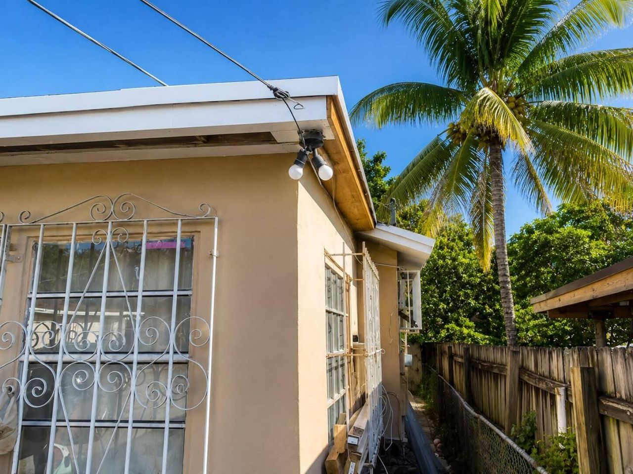 1850 NW 35th Street, Miami, FL 33142 Photo