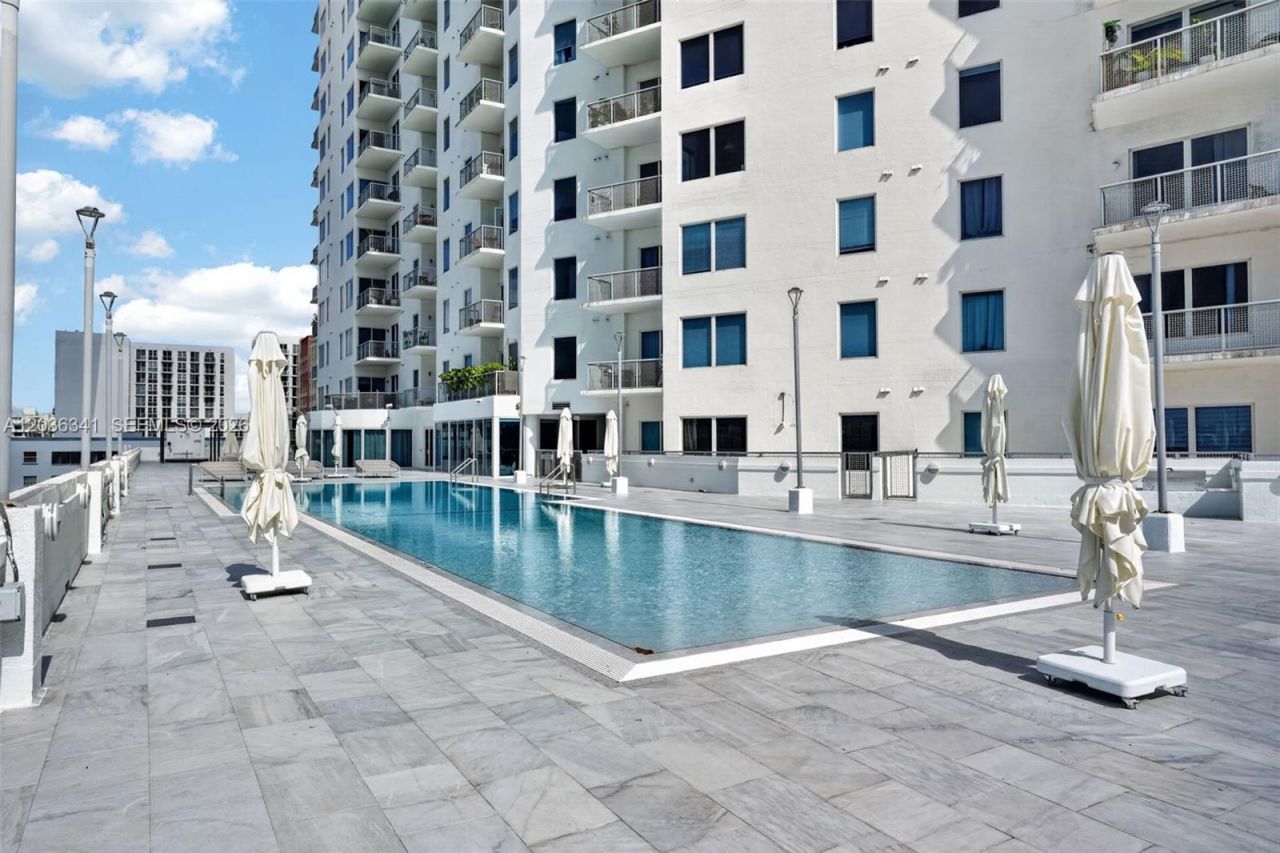 10 SW South River Dr, Unit 1010, Miami, FL 33130 Photo