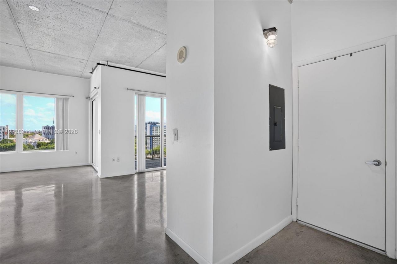10 SW South River Dr, Unit 1010, Miami, FL 33130 Photo