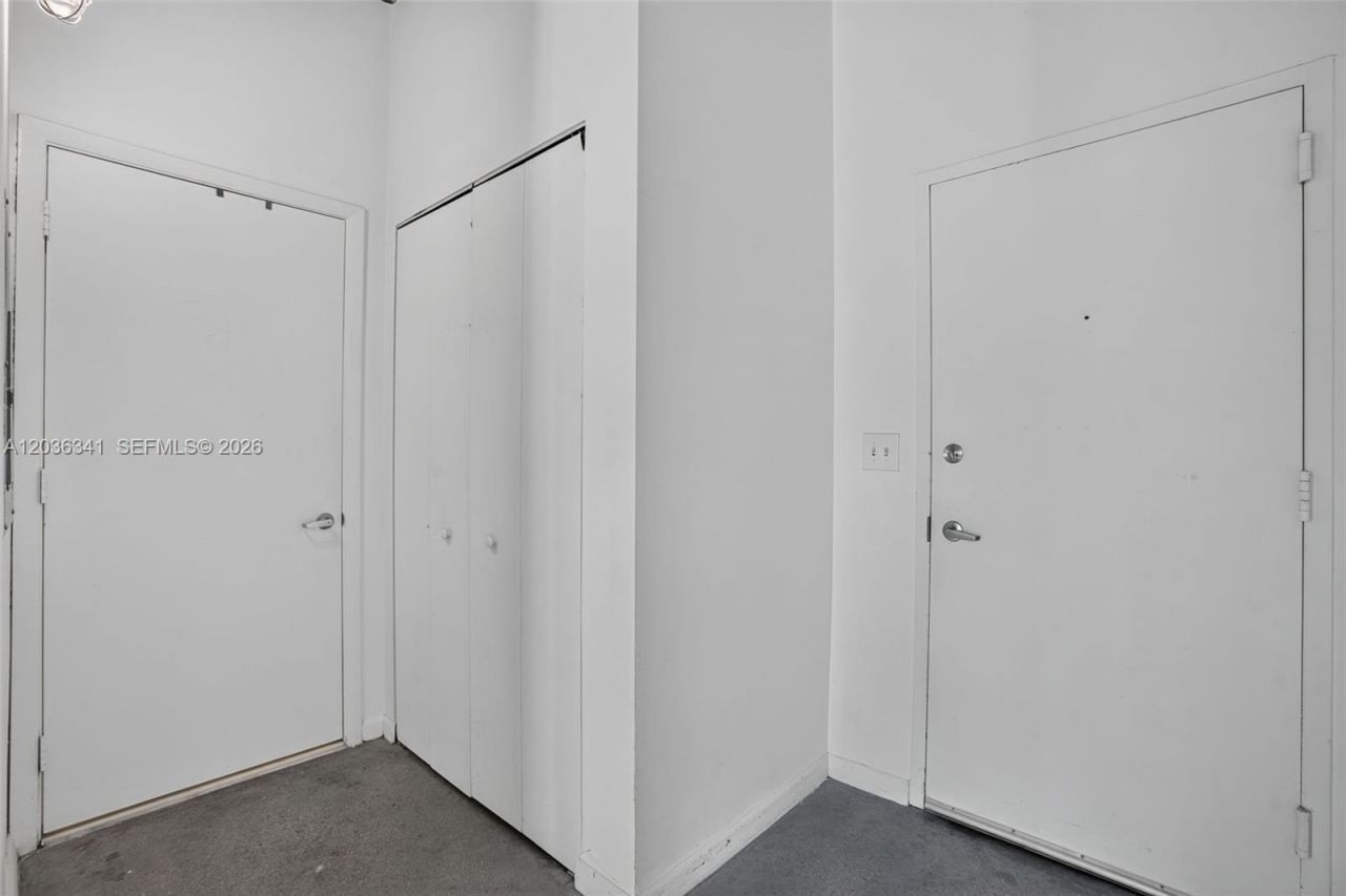 10 SW South River Dr, Unit 1010, Miami, FL 33130 Photo