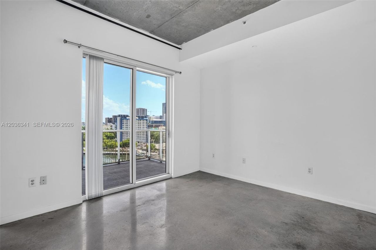 10 SW South River Dr, Unit 1010, Miami, FL 33130 Photo