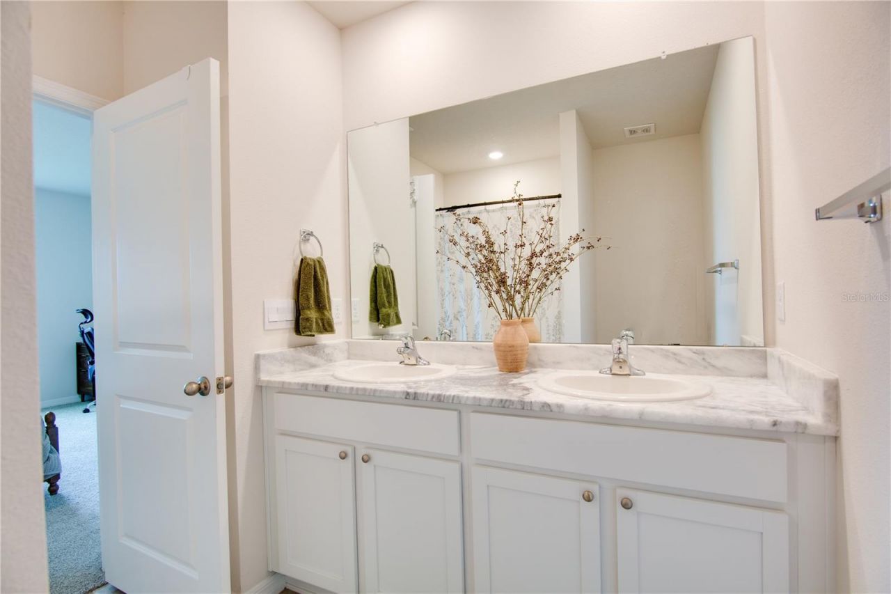 16929 Yard Spring Drive , Bradenton, FL 34211 Photo