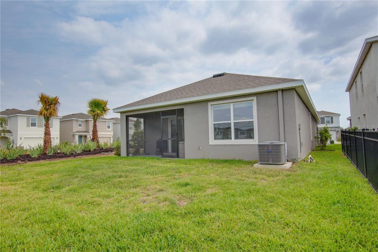 16929 Yard Spring Drive , Bradenton, FL 34211 Photo