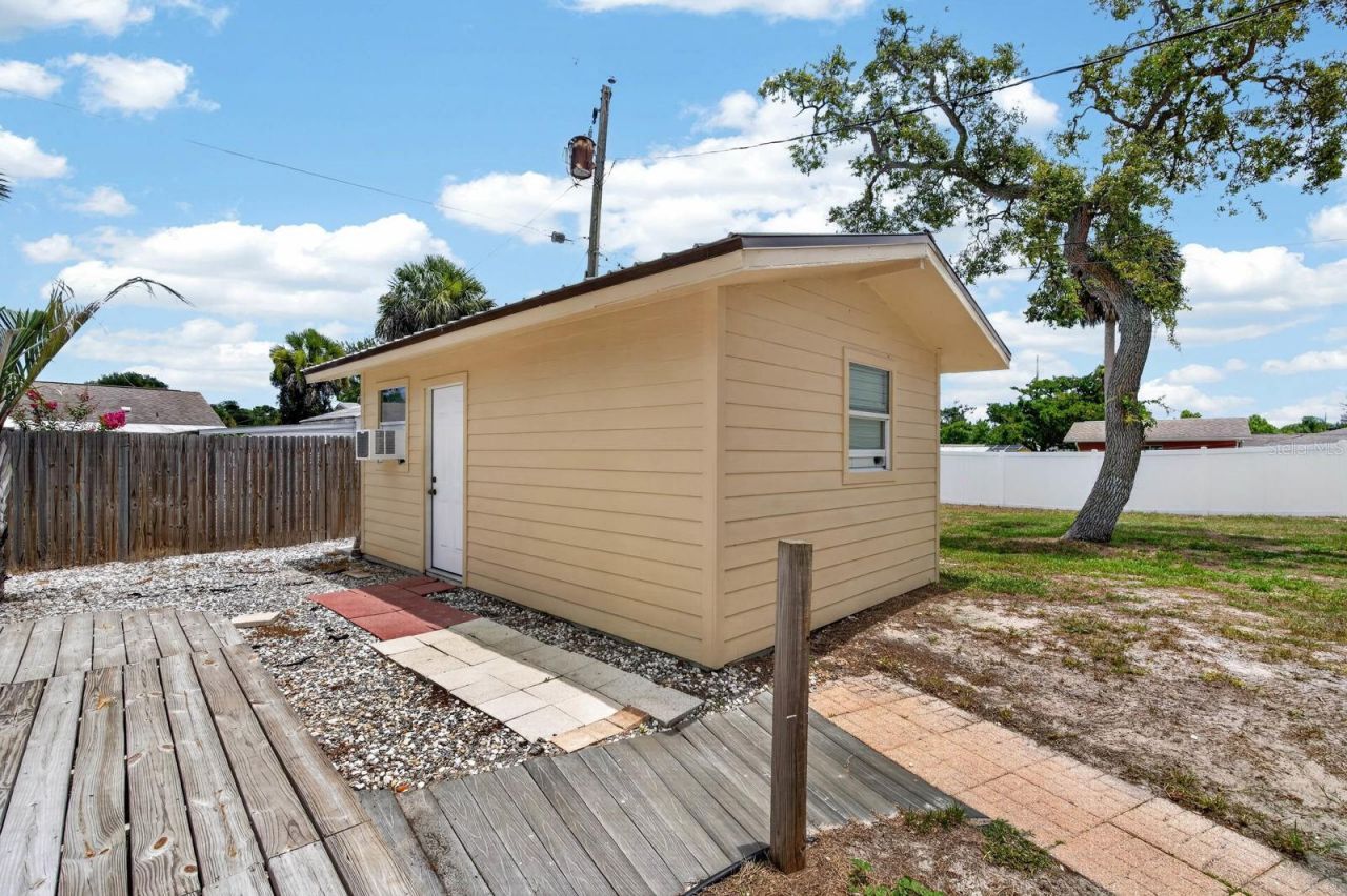 1803 Evergreen Drive , Edgewater, FL 32132 Photo