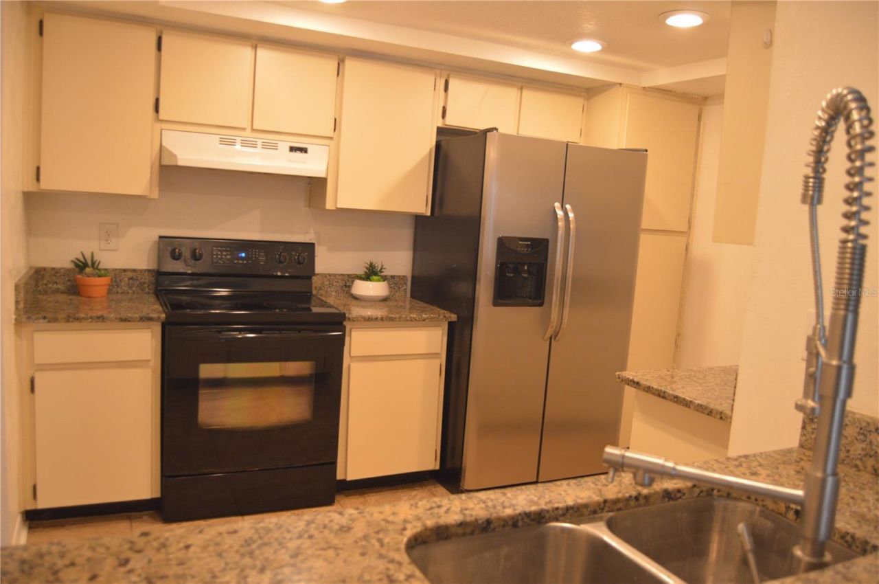 2971 Estancia Boulevard , Unit 412, Clearwater, FL 33761 Photo