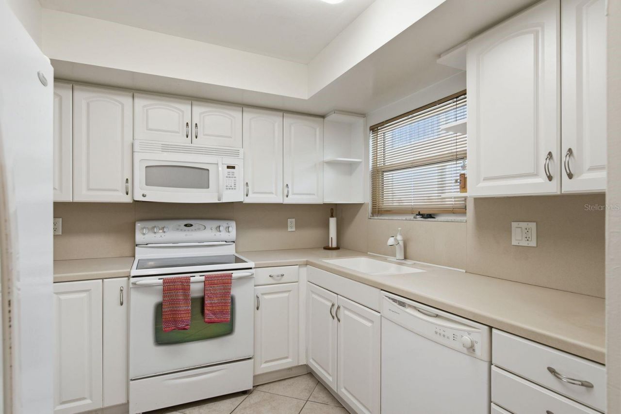 4678 Marine Parkway , Unit 204, New Port Richey, FL 34652 Photo