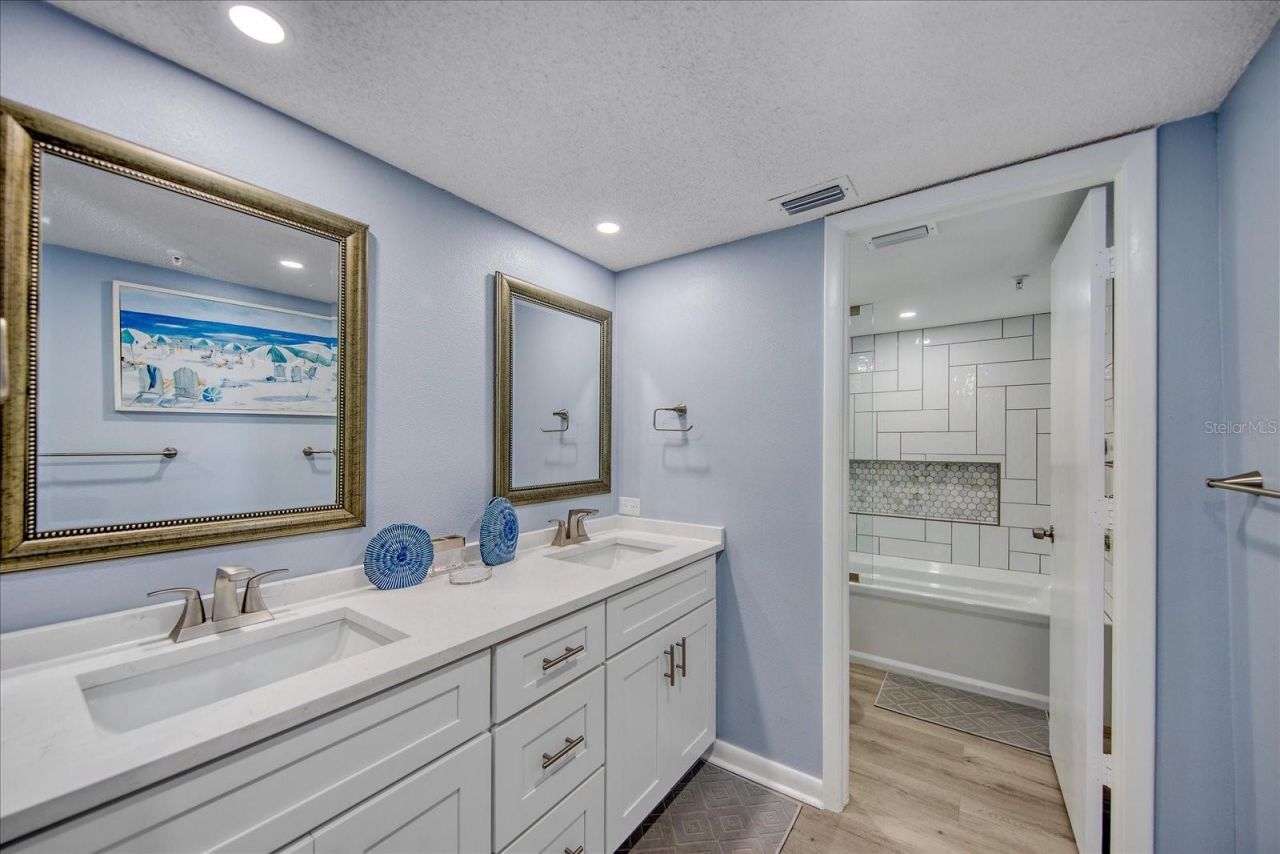 15000 Gulf Boulevard , Unit 602, Madeira Beach, FL 33708 Photo